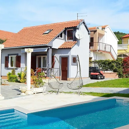 Holiday House Tina Tribunj *